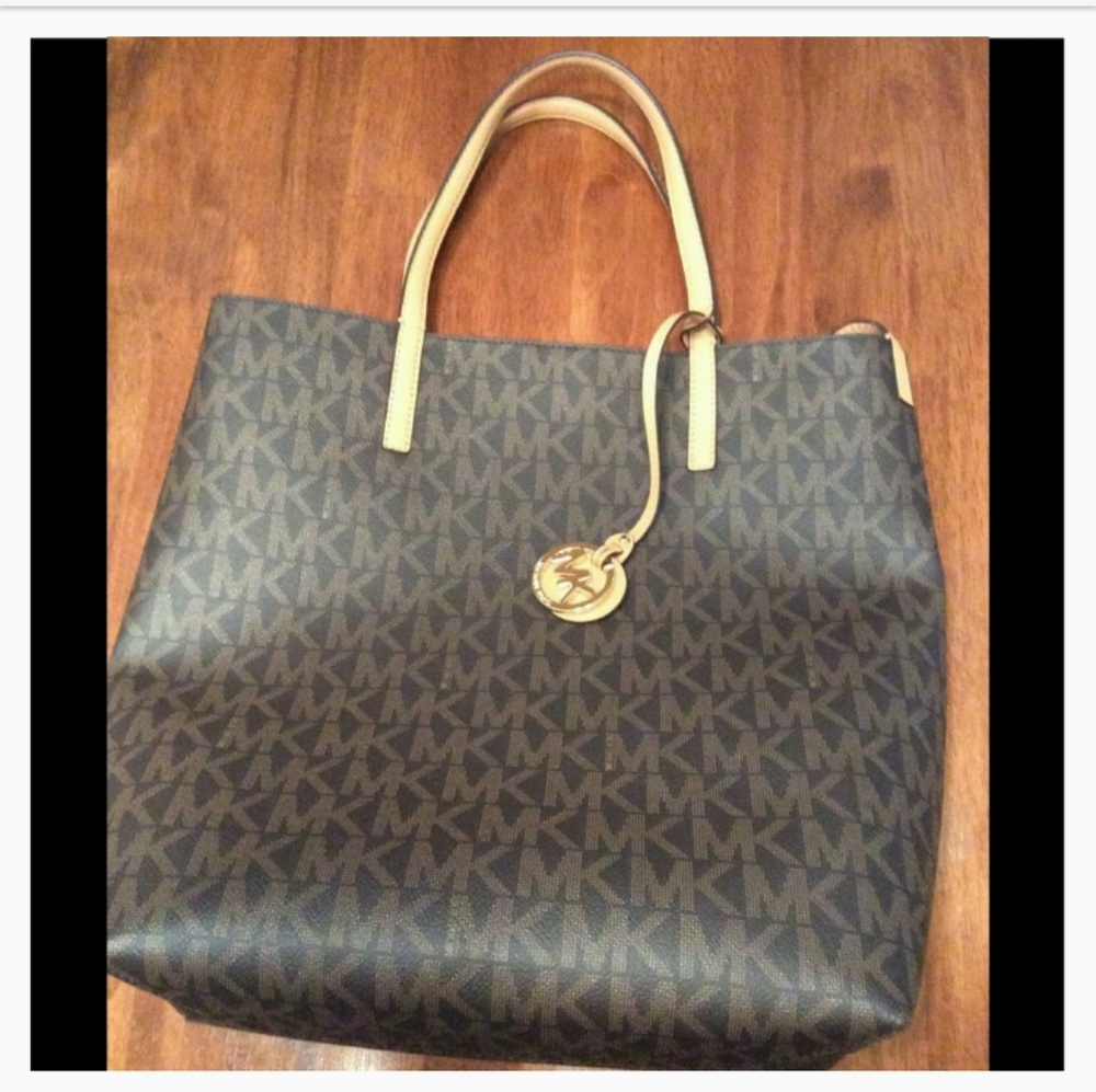 Michael Kors Tote
